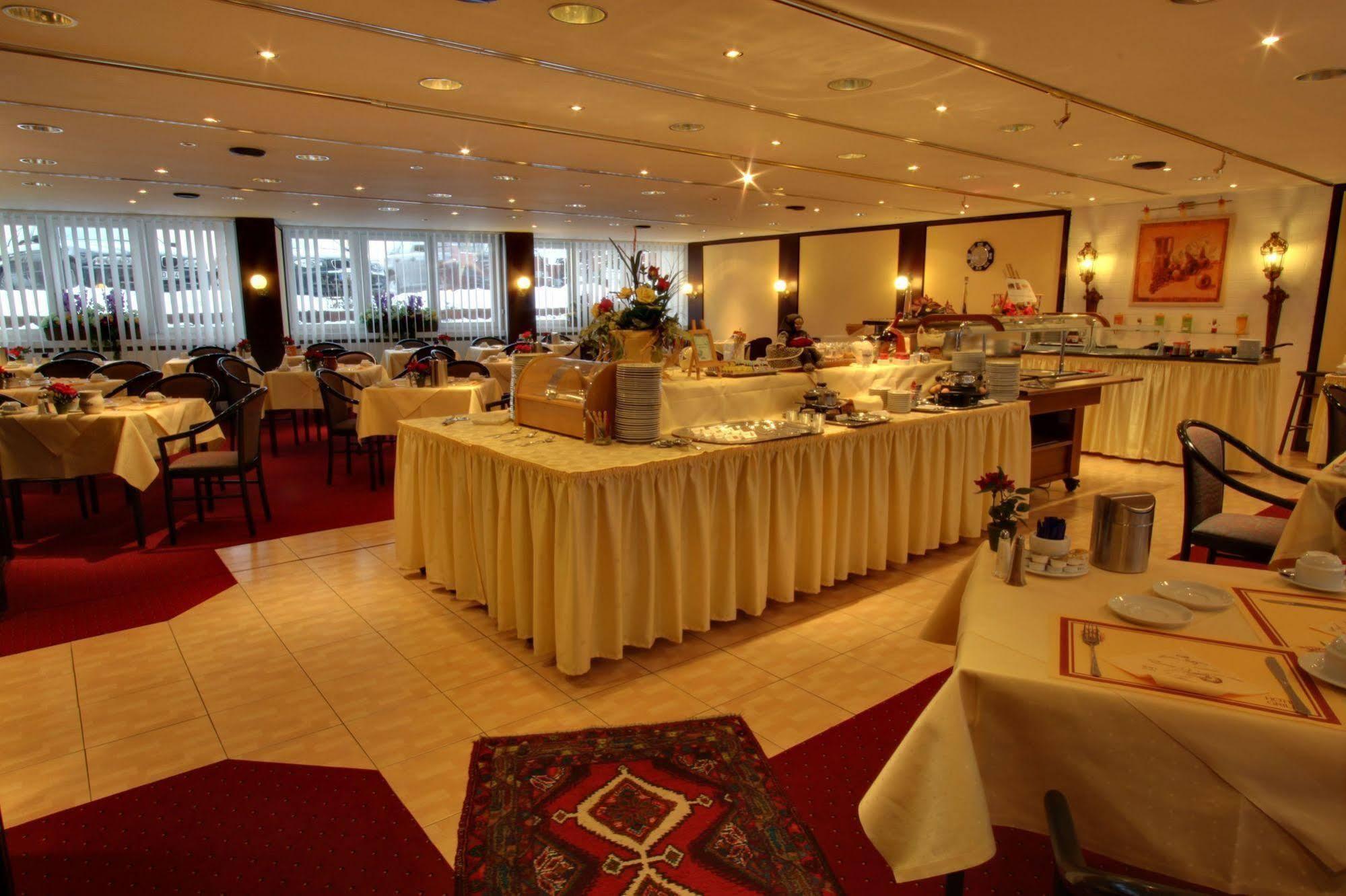Hotel Grille Erlangen Ngoại thất bức ảnh