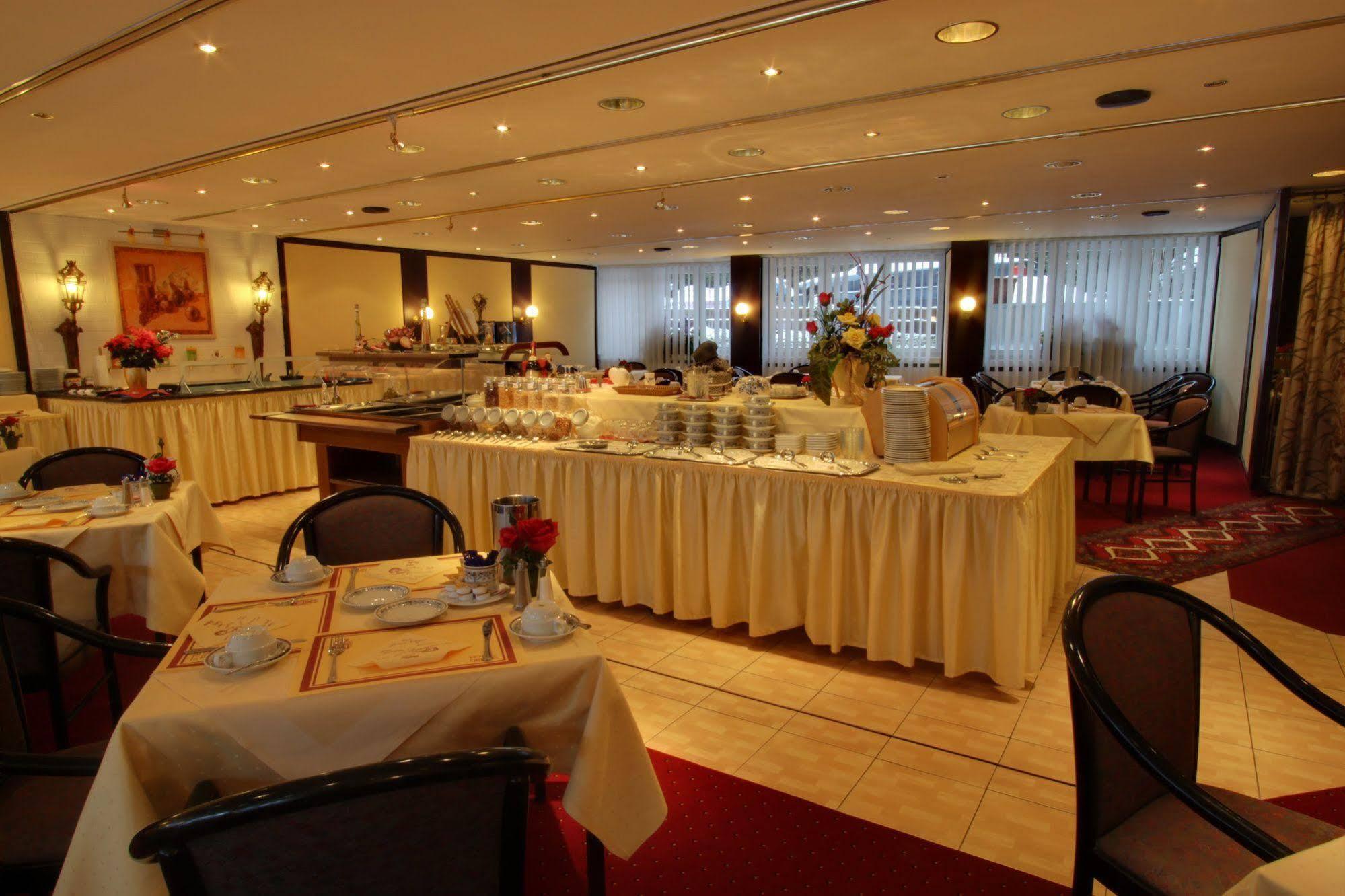 Hotel Grille Erlangen Ngoại thất bức ảnh